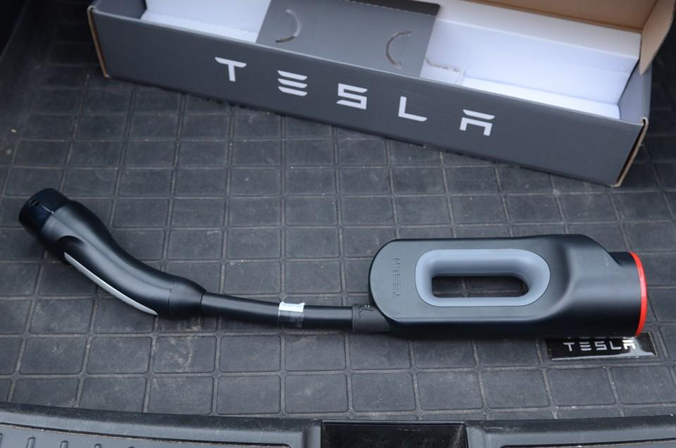 Tesla CHAdeMO Adaptor EU